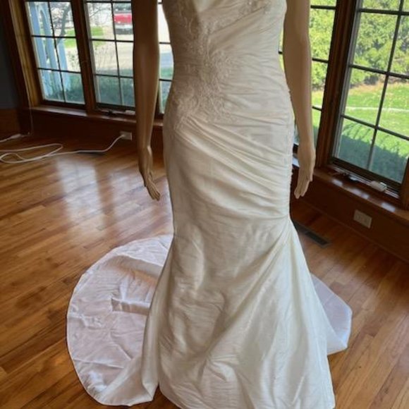 *Maggie Sottero Ivory Taffeta Strapless Fit Flare Bridal Gown Wedding Dress Sz 4 - Picture 4 of 15